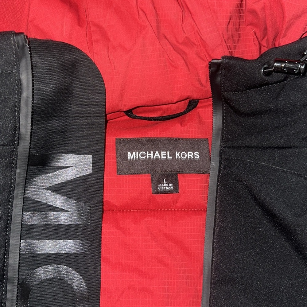 Michael Kors Puffer Jacket - Picture 4 of 8